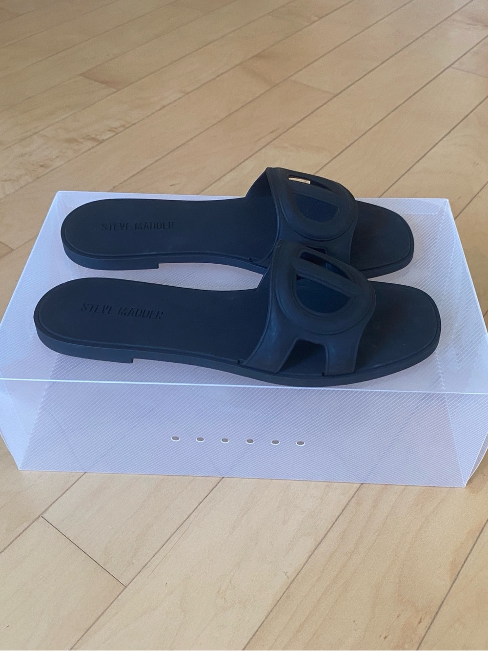 Steve Madden Black Jellie Slide Sandals with Logo Accent - Picture 7 of 7